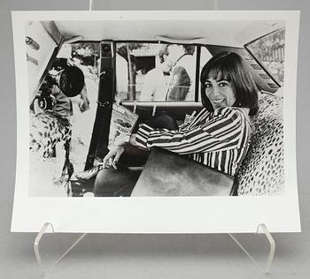 FILMMEMORABILIA, promotionfotografier, ca 100 st, från nio filmer, bl a "Women on the Edge of a Nervous Breakdown".