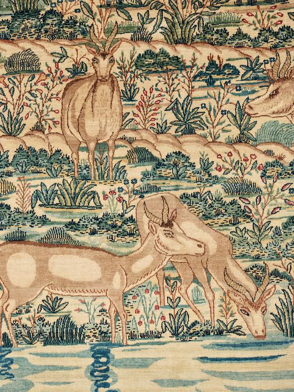 RUG. Antique/semi-antique Kerman Laver Figural. 216,5 x 151,5 cm.