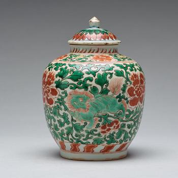 A Transitional wucai jar with cover, 17th Century.