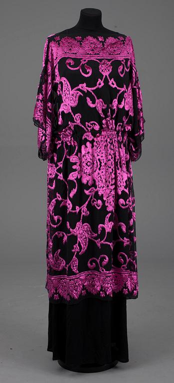 AFTONKLÄNNING, Pierre Balmain, Paris.