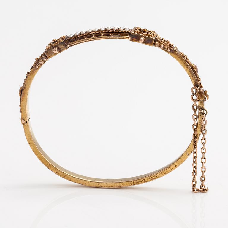 Armband, 14K guld, halvpärlor.