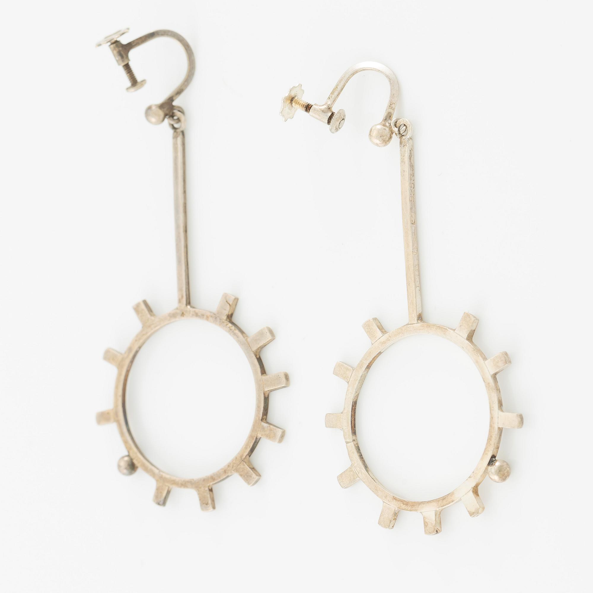 Lars Arby, five pairs of earrings, silver.