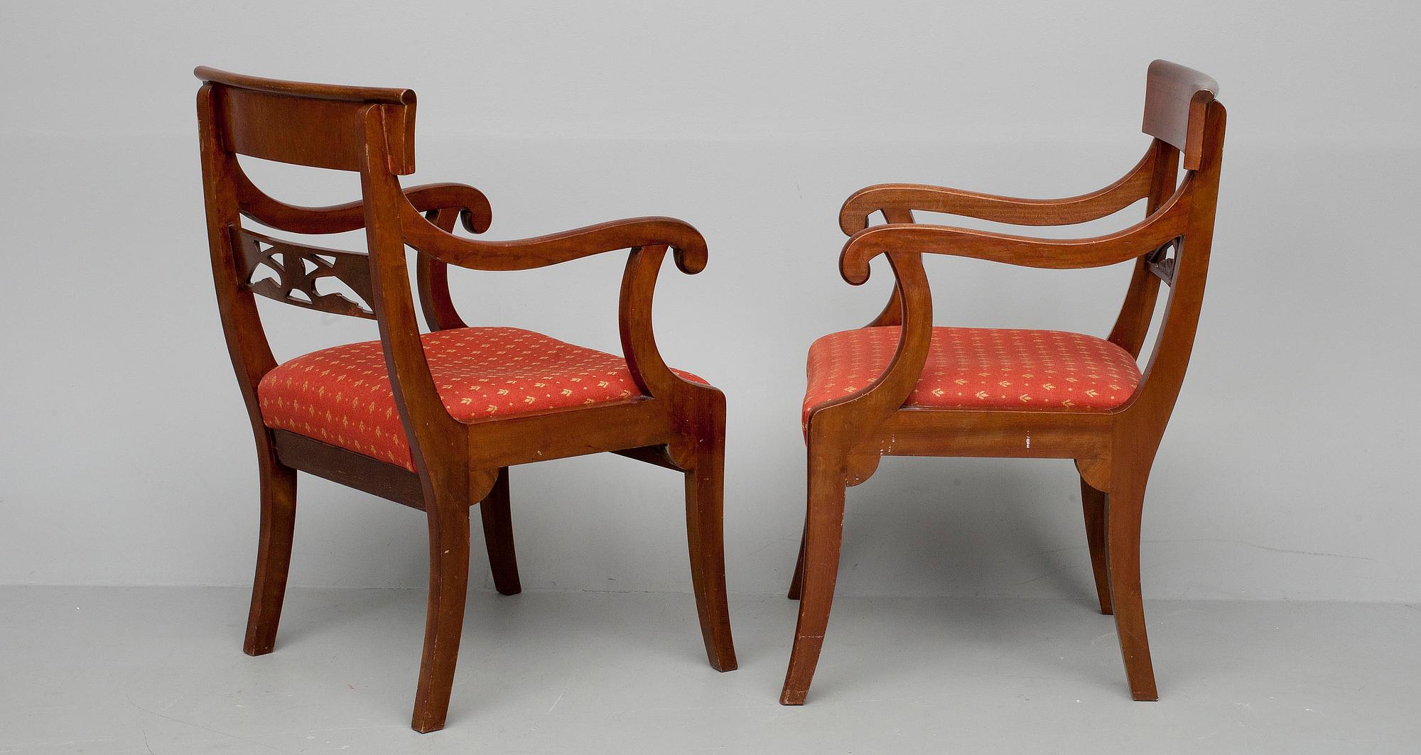 KARMSTOLAR, ett par, biedermeier stil, 1920-tal.