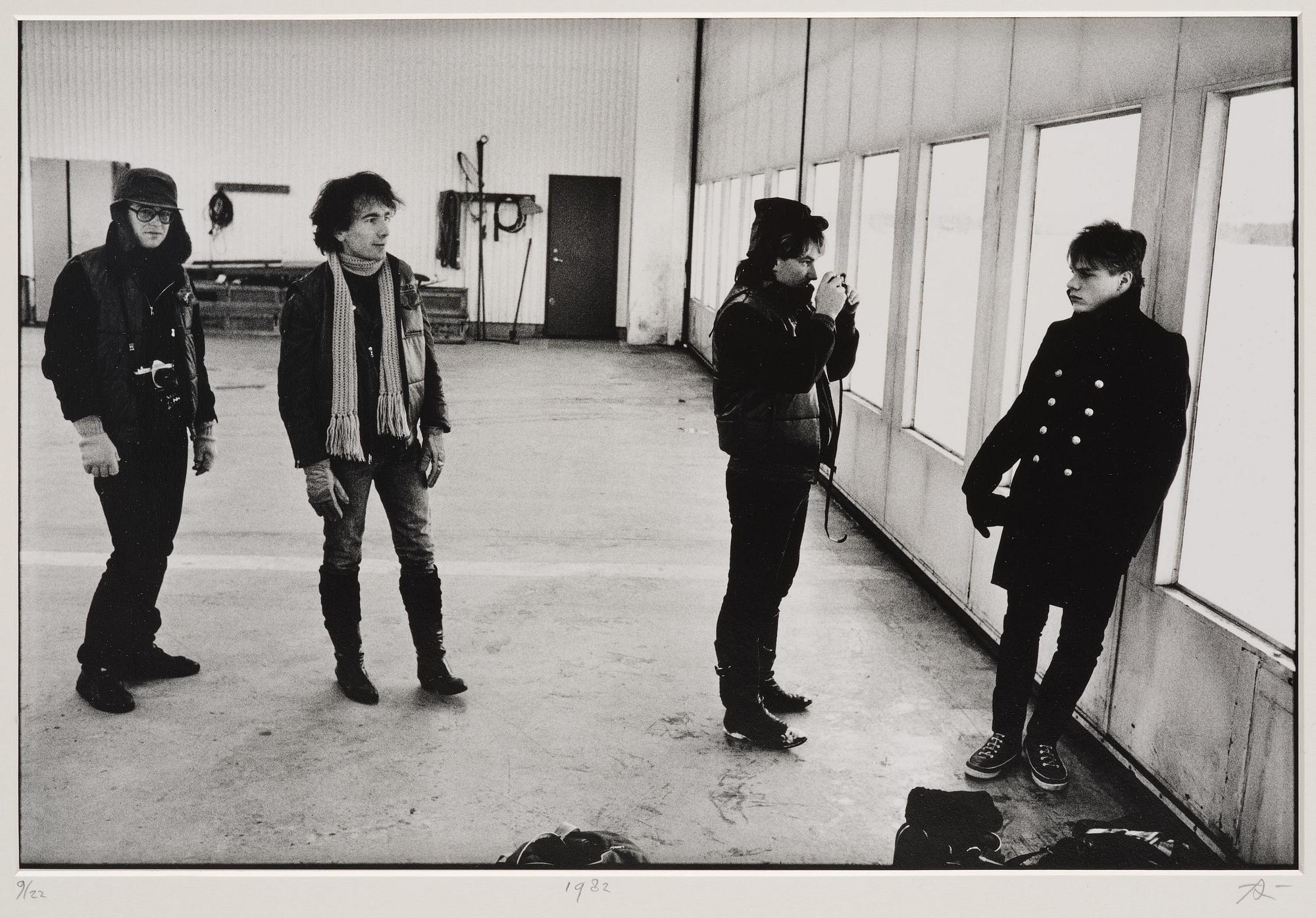 Anton Corbijn, "22:U2", 1982-2003.