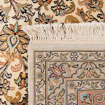 Carpet, Kashmir, 315 x 222 cm.