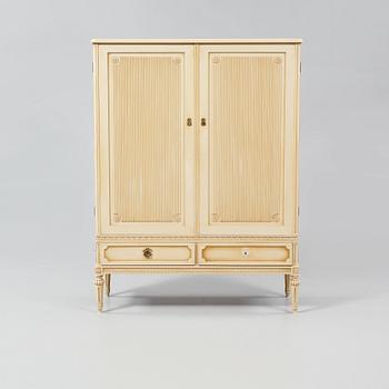 SKÅP, gustaviansk stil, 1900-tal.