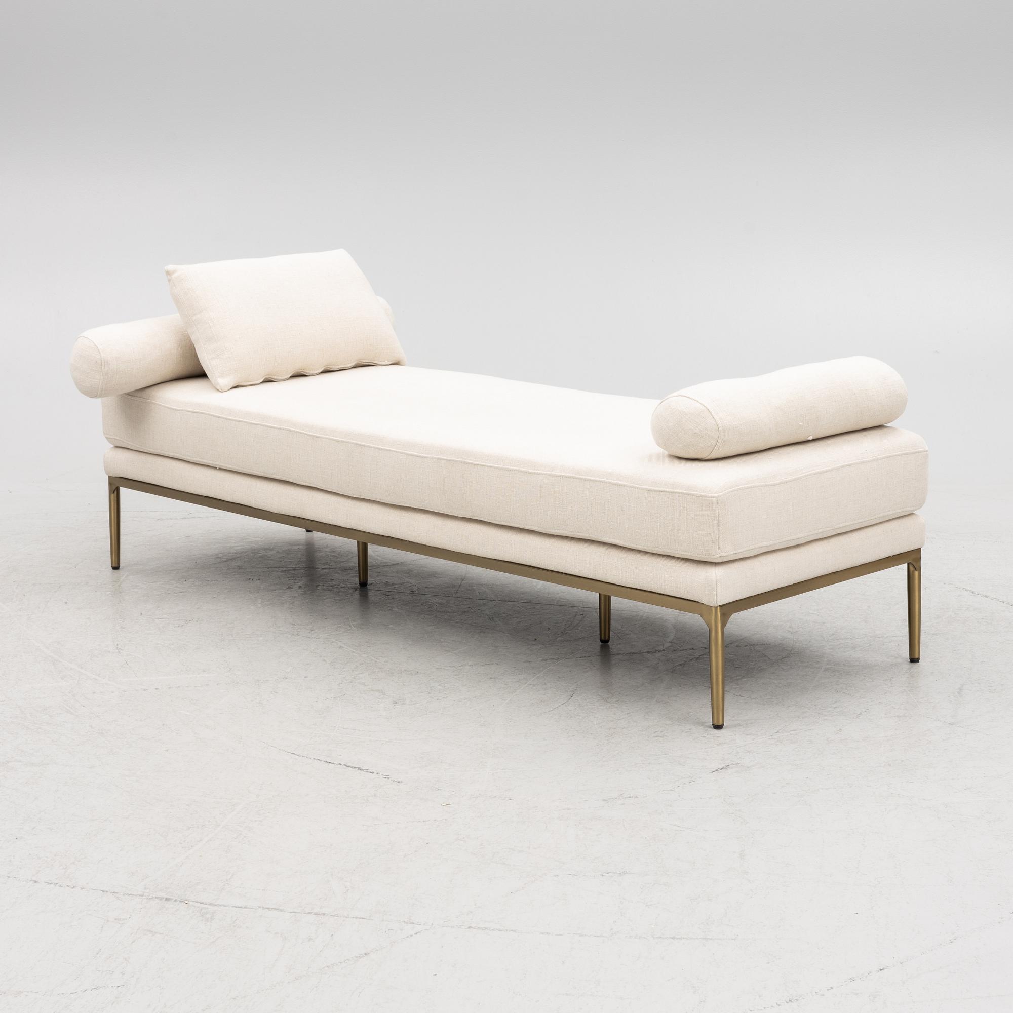 A contemporary 'Delano' daybed, Ruth & Joanna.