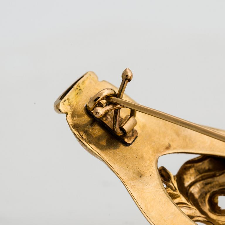 BROSCH, 18K guld med 1 odlad halv-pärla, svenska stämplar1954.