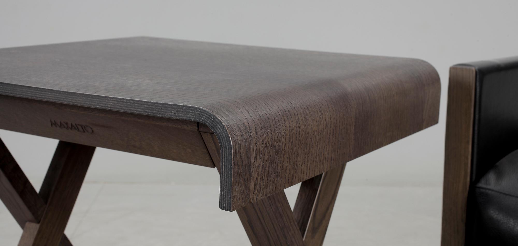 FÅTÖLJ med SIDOBORD, "Musa", Antonio Citterio, Maxalto, Italien, formgiven 2006.