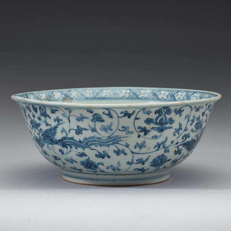 A blue and white porcelain bowl, Ming dynasty (1368-1644).