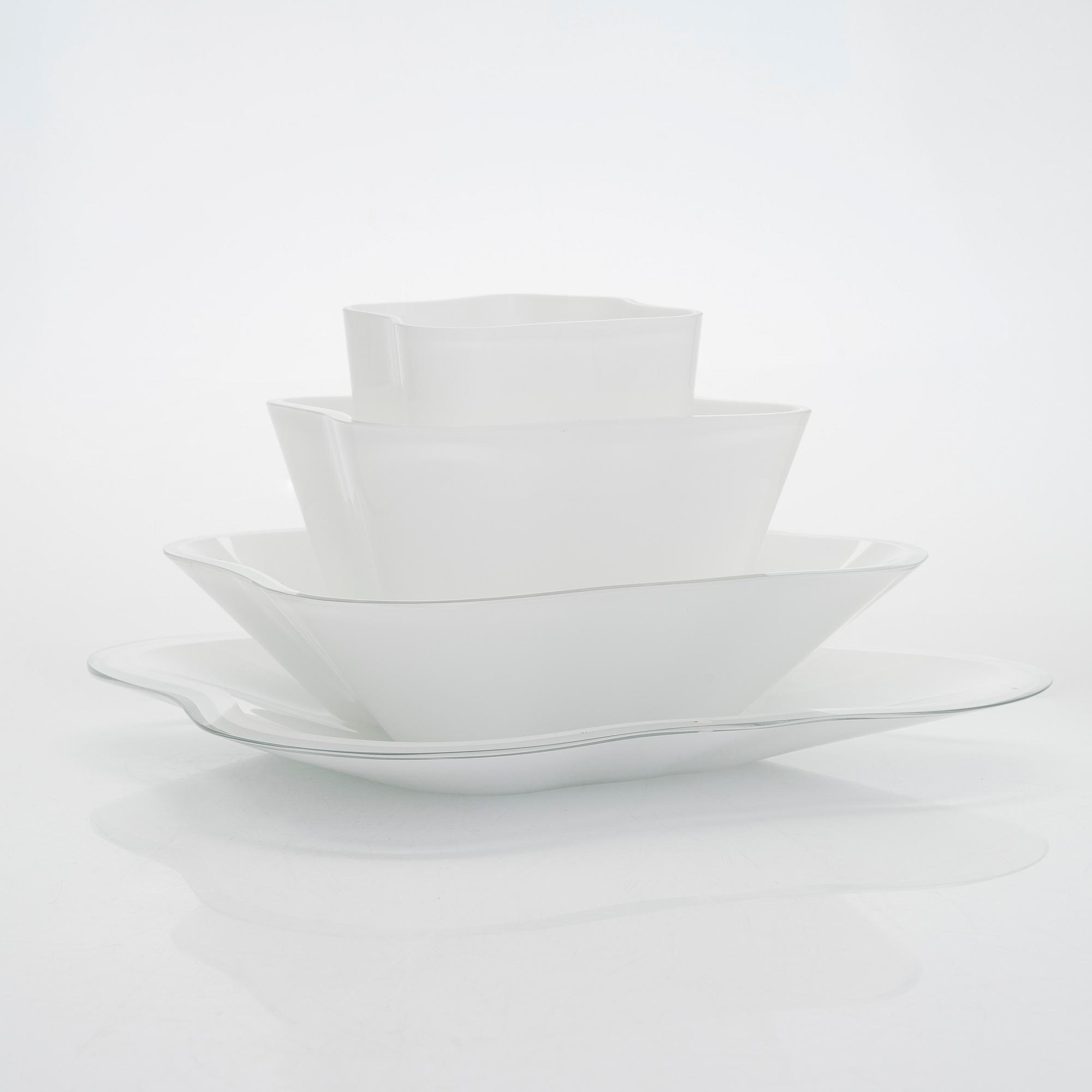 Alvar Aalto, taidelasi, "Aallon kukka", neljä osaa, signeerattu Alvar Aalto 154 / 1983.