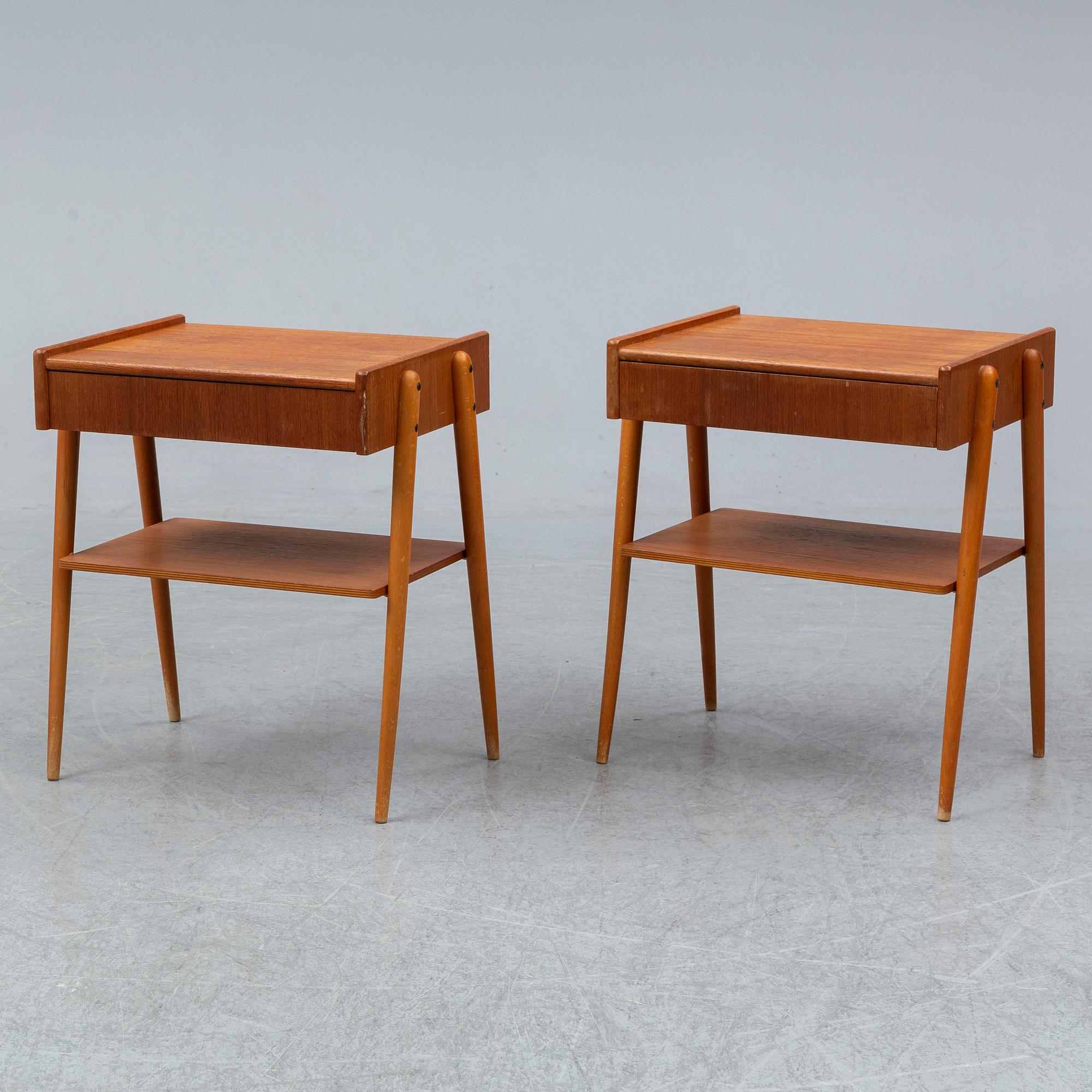 AB Carlström & Co Möbelfabrik, sängbord, ett par. Bjärnum 1960-tal.