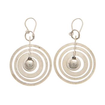 TAPIO WIRKKALA, KORVAKORUT, "hopeakuu", hopeaa. Kultakeskus 1972.