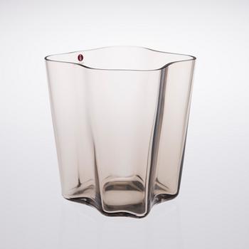 VAS, glas, märkt Alvar Aalto Iittala.