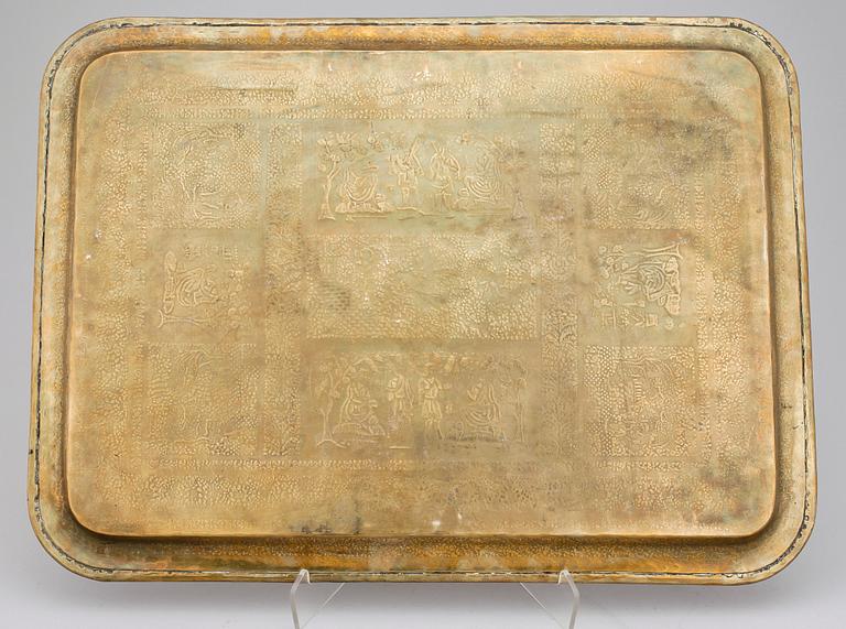 BRICKA. Mässing. Persien, 1900-talets första hälft.