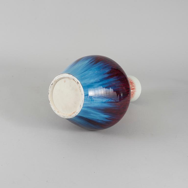 GOLVVAS, keramik, 1900-talets andra hälft.