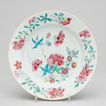TALLRIKAR, 4+2 st, porslin, Qianlong, Kina 1700-tal.