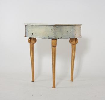 HÖRNBORD, rokokostil, delvis 1800-tal.