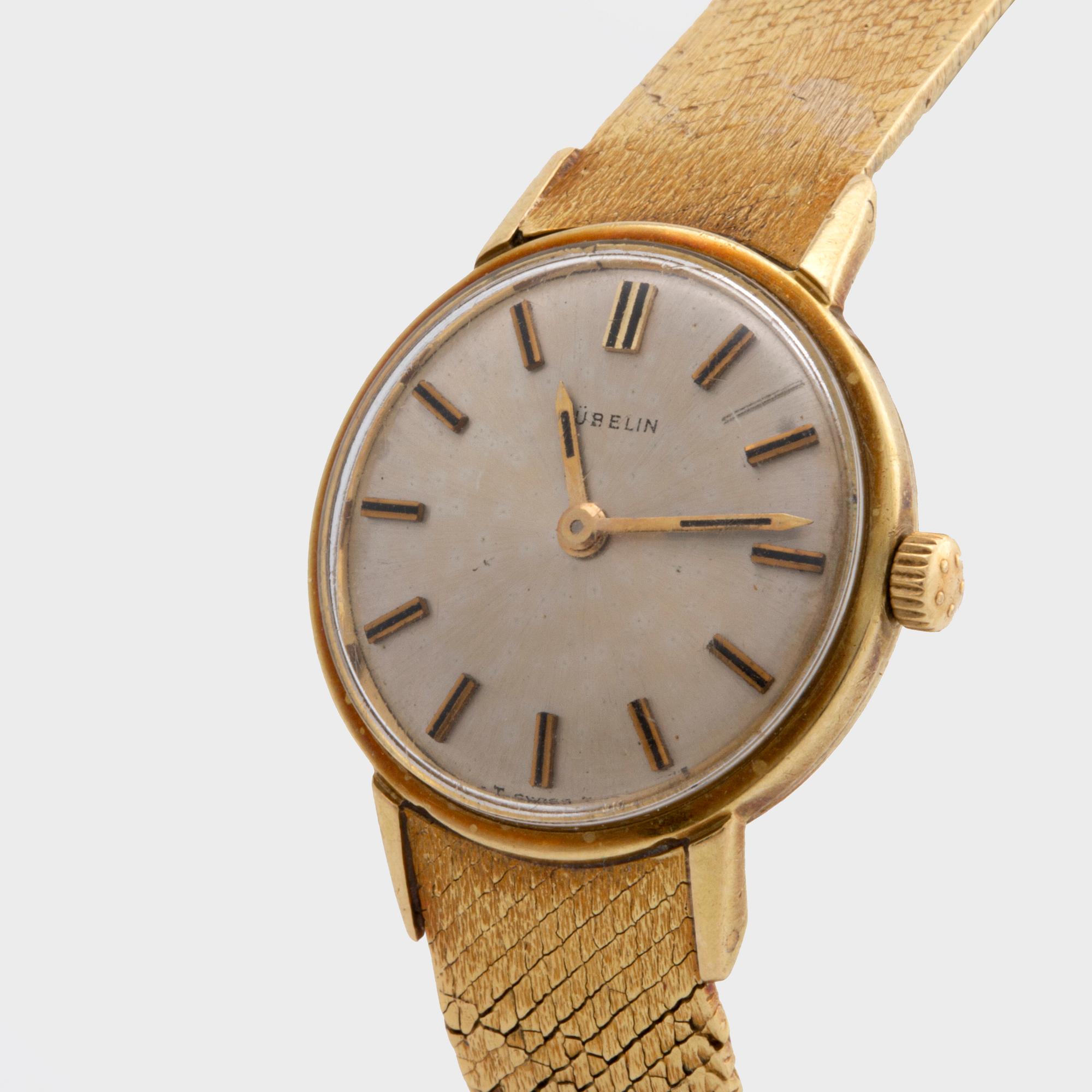 A Gubelin 18K gold wrist watch 25 mm total weight 42 gr. Bukowskis