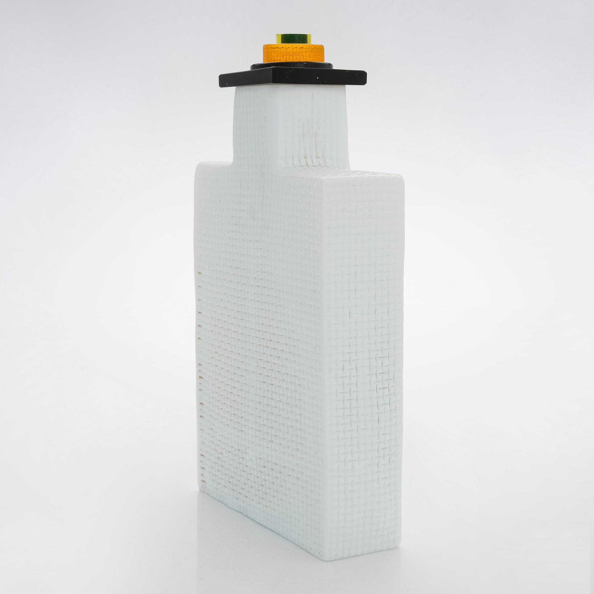 Markku Salo, veistos, "Kortteli", signeerattu Markku Salo Nuutajärvi 1995.