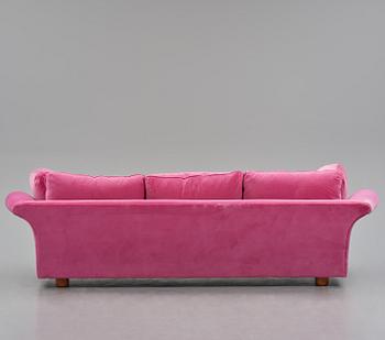 Josef Frank, a "Liljevalchs" sofa, Firma Svenskt Tenn, 2013.