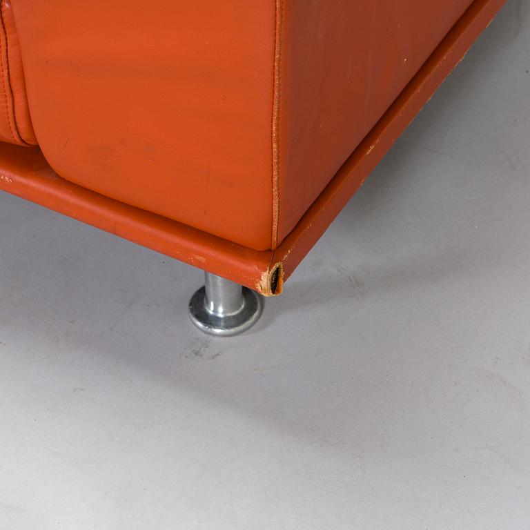 Yrjö Kukkapuro, nojatuoleja, pari, "Variaatio", tilaustyö, Haimi, 1970-luvun loppu.