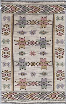 MATTA. "Vit botten". Rölakan. Signerad AB MMF. Ca  246x155 cm.