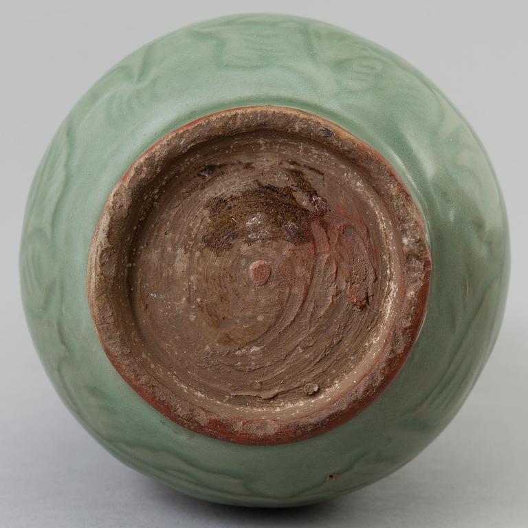 VAS, keramik. Qingdynastin, troligen 1800-tal.