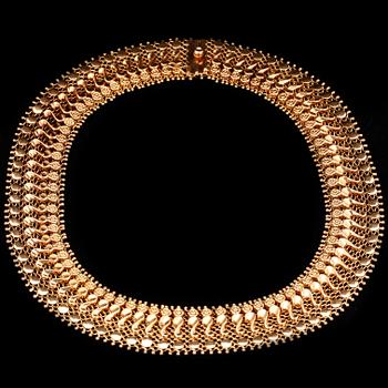 HALSCOLLIER, guld 18K, svensk importstämpel, 1900-tal. Vikt ca 62 gram.