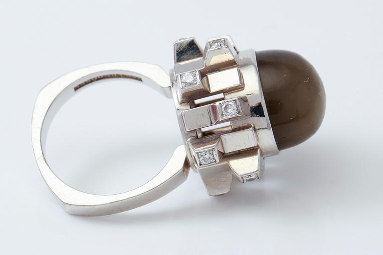 RING, 18K vitguld, månsten och diamanter , Jan Lundgren, Stockholm 1969.