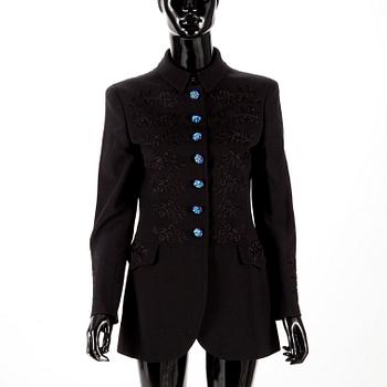 KAVAJ, Moschino.