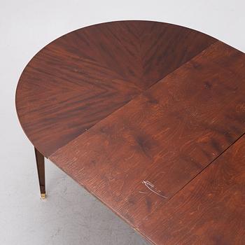 Dining table, Gustavian style, 6 extension leaves, 20th century.