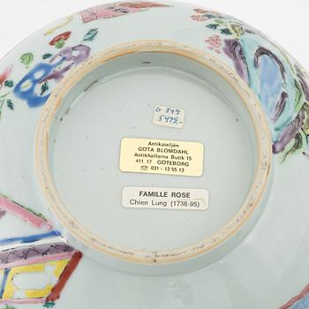 A famille rose punch bowl, Qing dynasty, Qianlong (1736-95).