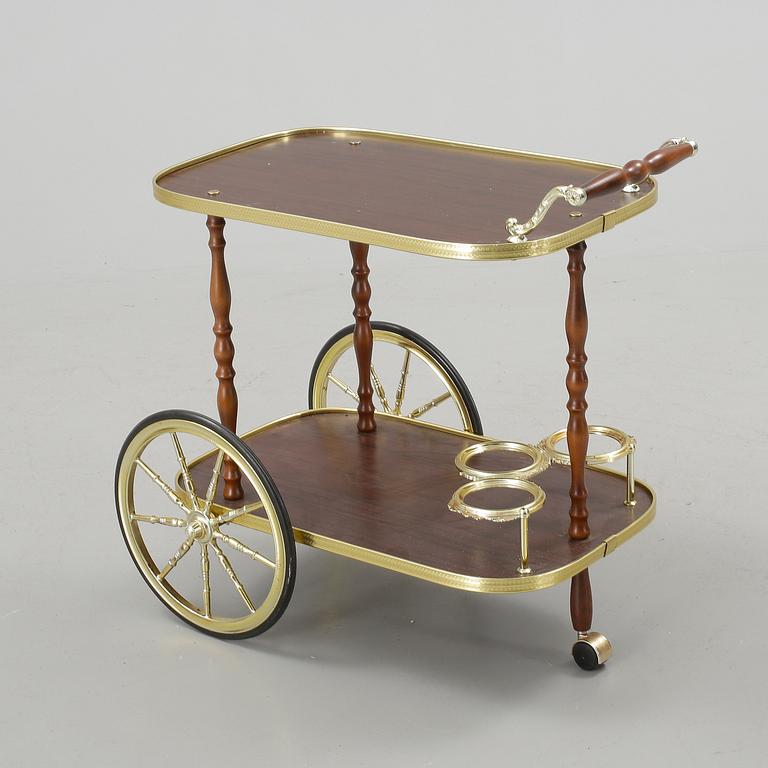 SERVERINGSVAGN, 1900-talets andra hälft.