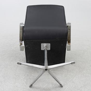 Arne Jacobsen, an 'Oxford' chair, Fritz Hansen, Denmark, 1969.
