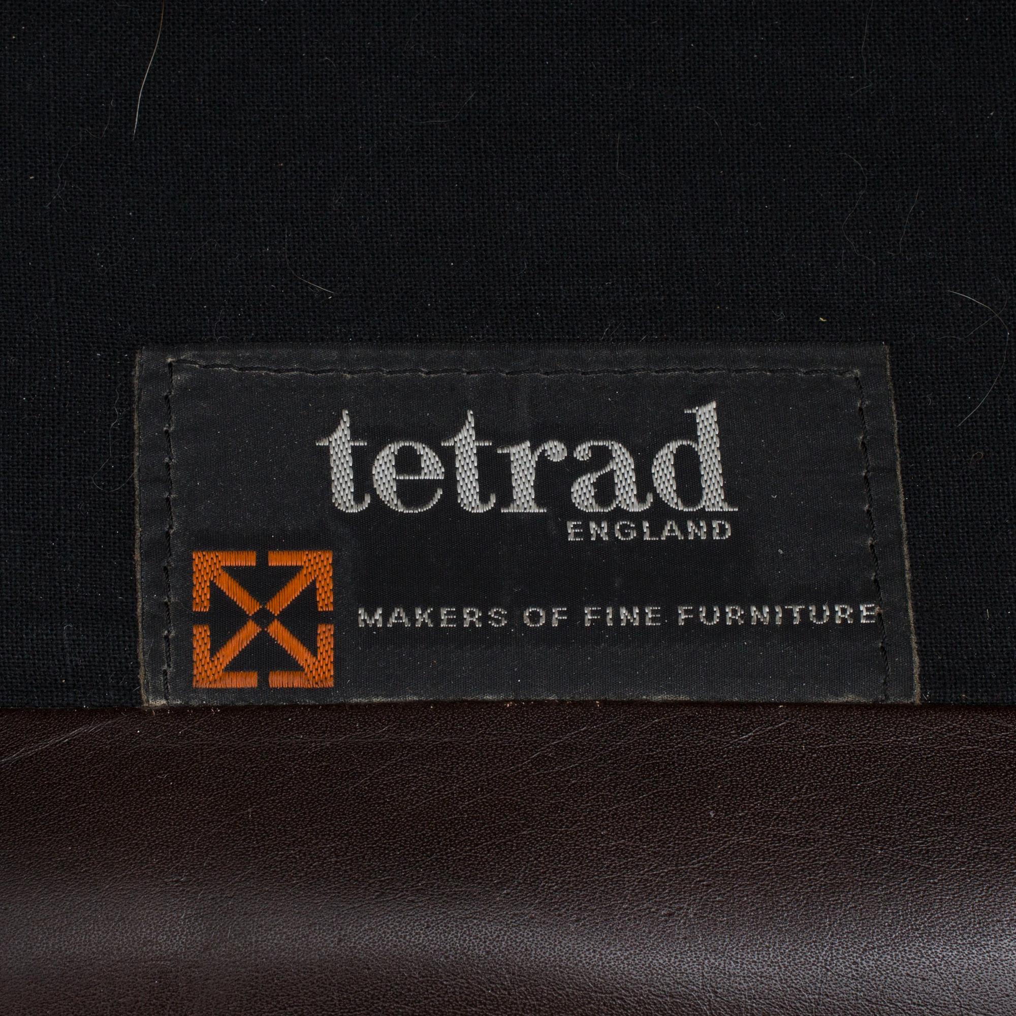 ÖRONLAPPSFÅTÖLJ, Tetrad, England, 1900-talets senare del.