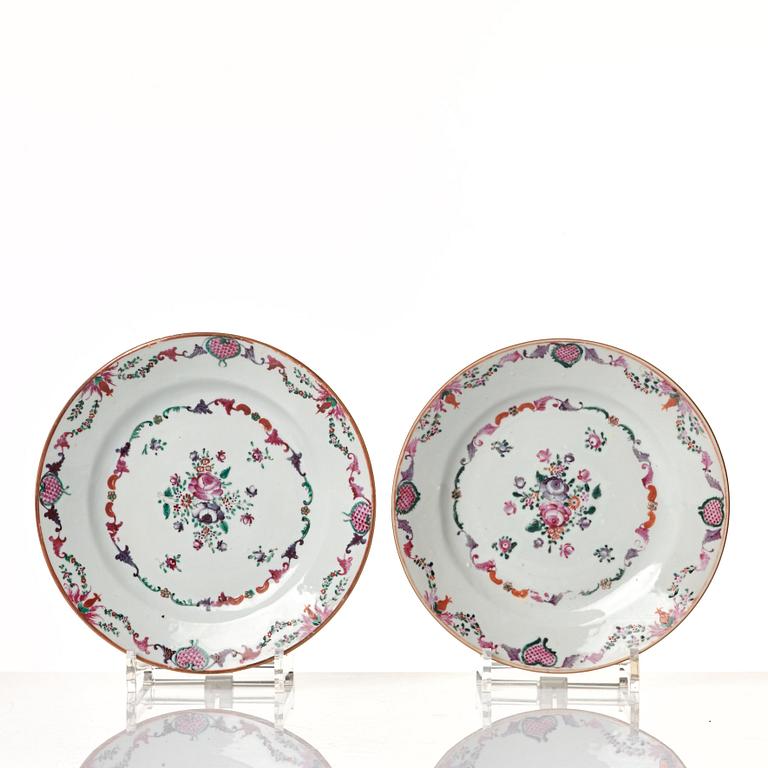 A set of 19 famille rose dishes, Qing dynasty, Qianlong (1736-95).