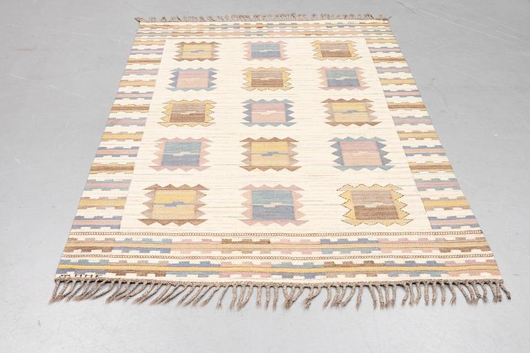 Märta Måås-Fjetterström, a carpet, "Ljusa plador", flat weave, ca 258 x 162,5 cm, signed AB MMF.