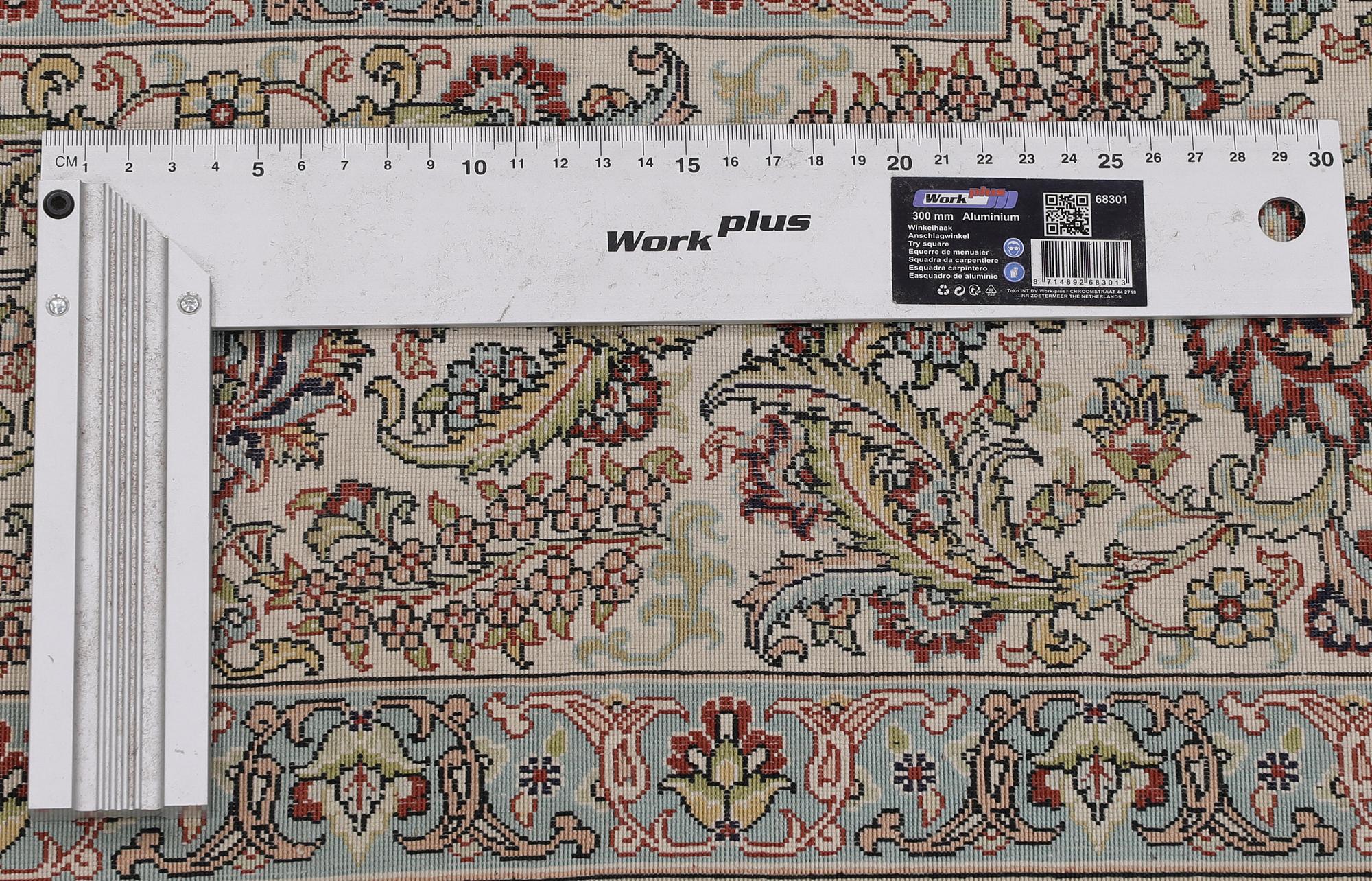 Rug, Oriental silk, 275 x 185 cm.