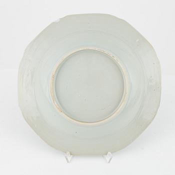 Servisdelar, porslin, 43 st, Kina, Qingdynastin, mestadels Qianlong (1735-95).
