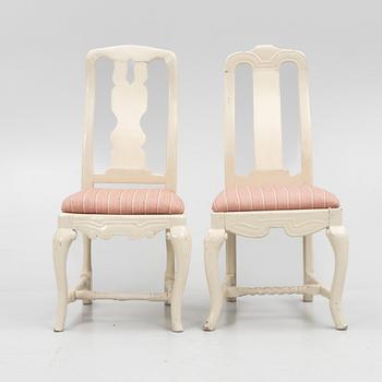 Chairs, a pair, similar, late Baroque, first half of the 18th century.