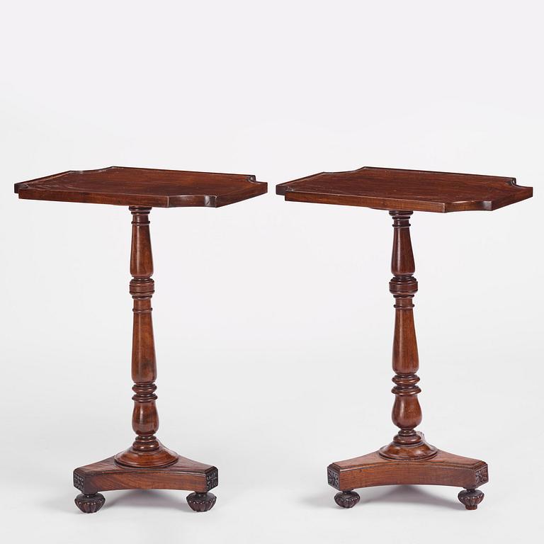 A near pair of Regency rosewood gueridon tables in the manner of Thomas Hope (1769-1831).