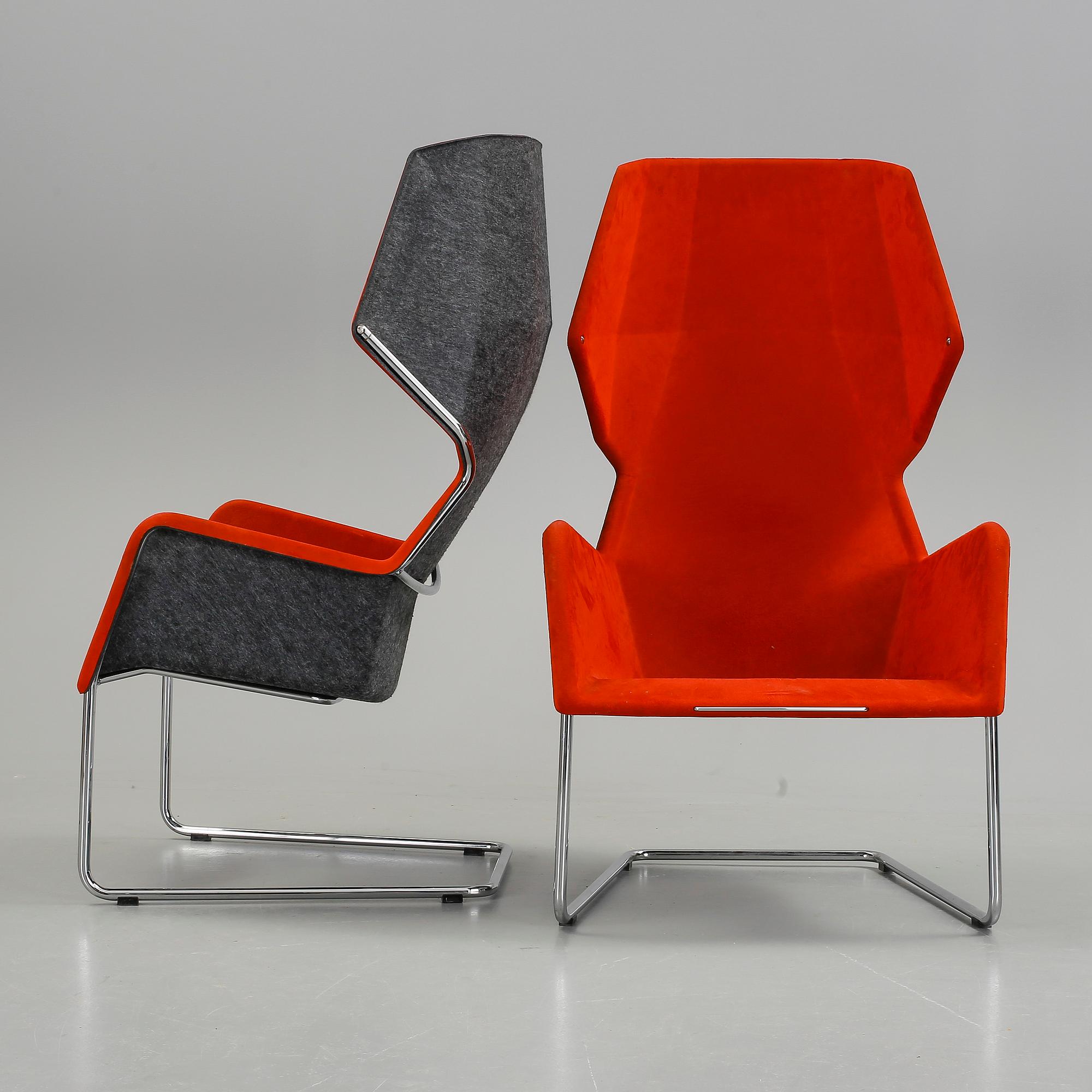 FÅTÖLJER, ett par, "Peekaboo", Blå station.