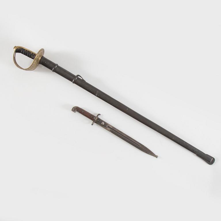 A Swedish cavalry sword model 1893 and a Swedish bayonet from around year 1900.