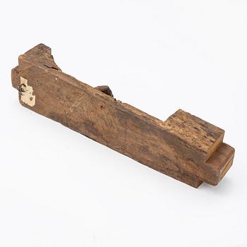 Relief/arkitektoniskt element, trä. Indien, 1900-tal.