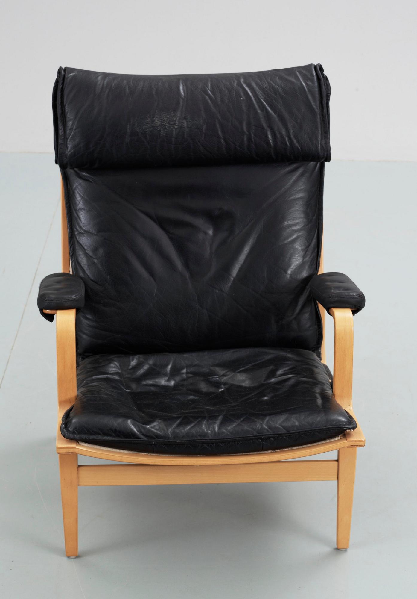 FÅTÖLJ, design Bruno Mathson för Dux.