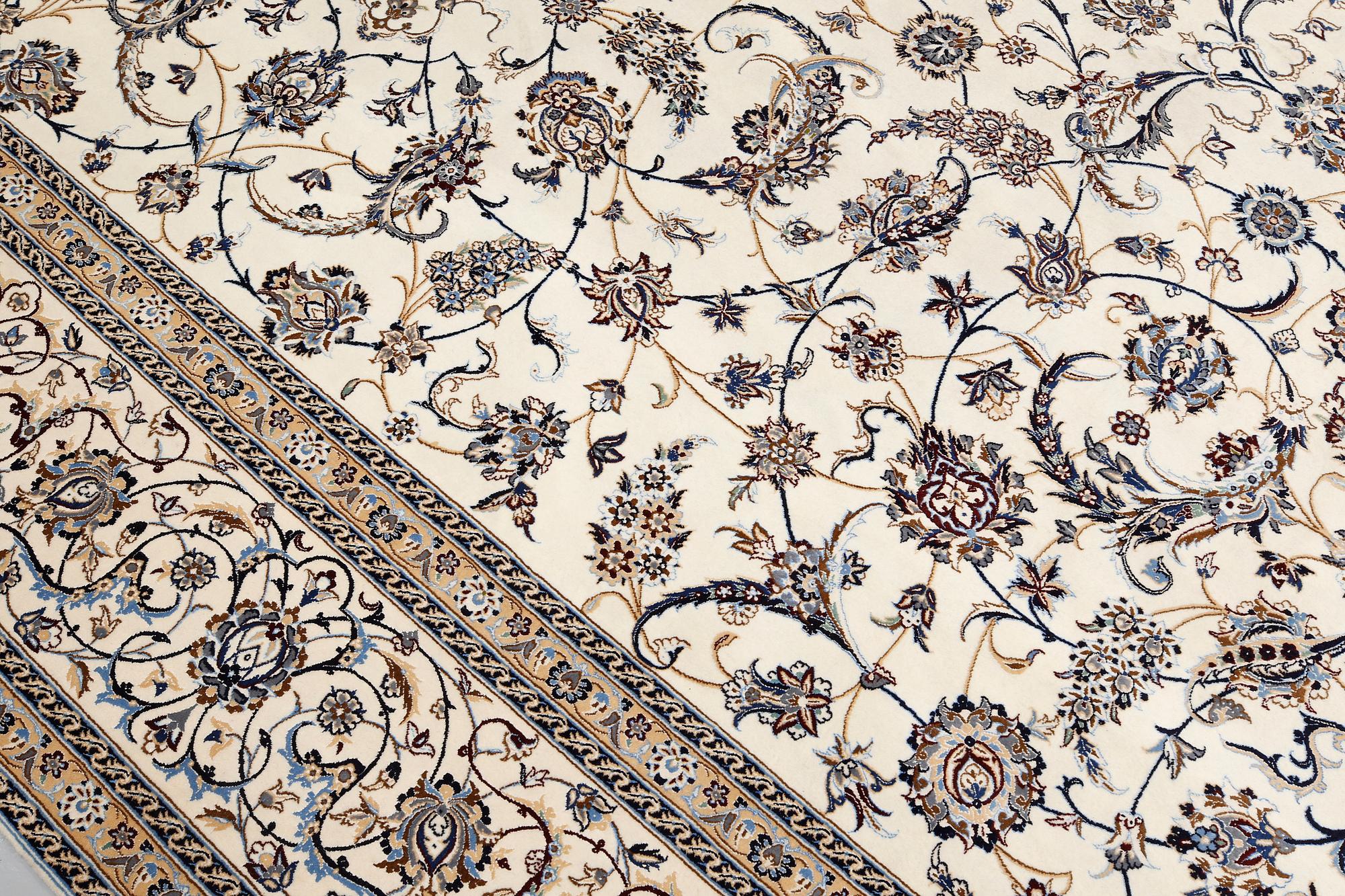Matta, Nain part silk, 400 x 300 cm.