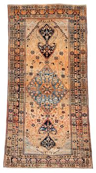 Matta, antik Keshan Motachem, part silk, ca 200 x 95,5-108 cm.