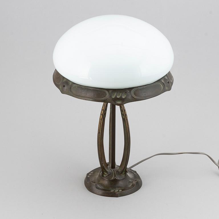 BORDSLAMPA, jugend, tidigt 1900-tal.