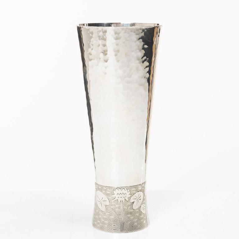 A Swedish sterling silver vase, mark of Gustaf Fors Silversmed,  Kalix 1981.